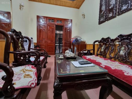 Bán nhà phân lô Văn Cao - ô tô tránh - vỉa hè - gần phố - gần hồ tây - KD tốt