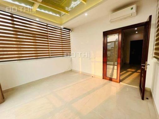 Quá hiếm lô góc mặt Hồ Tây vỉa hè vừa tầm tiền
