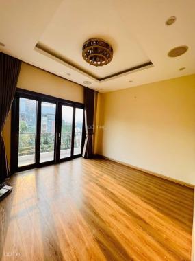 Quá hiếm lô góc mặt Hồ Tây vỉa hè vừa tầm tiền