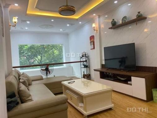 Chính chủ bán nhà Phúc Lợi ngõ ô tô đỗ - 48m2 - giá 3 tỷ 9. Ngõ thông. Ô tô đỗ cạnh nhà