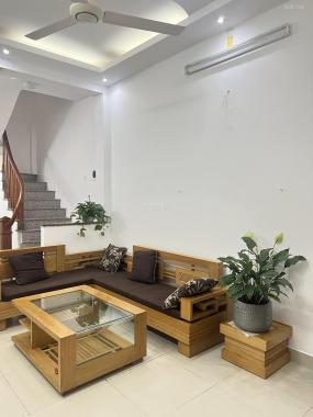 Hiếm có khó tìm cần bán gấp nhà phố Trần Bình 35m2, 5T, tặng full nội thất, 3.7 tỷ