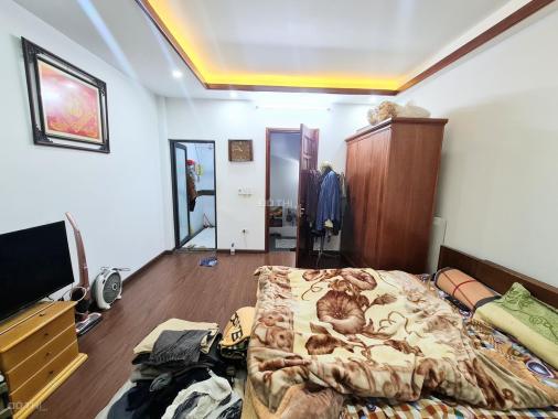 Bán Nhà Tựu Liệt 40Mx5T, Ôtô Đỗ Cổng, Tặng Full Nội Thất Giá 3tỷ