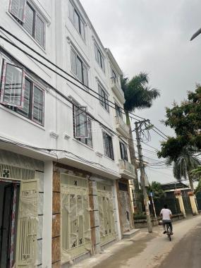 Siêu hiếm 1,8 tỷ nhà 33m2 x 4 tầng hộ khẩu Hà Đông ô tô đỗ cổng