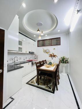 Bán nhà, Văn Cao ô tô KD DT 39m2 5T MT 4m 3,7 tỷ