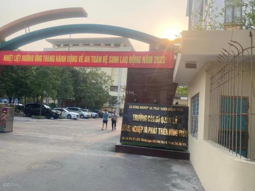 Tôi chính chủ cần bán gấp lô nhà đất 70m2 tặng nhà cấp 4 mặt tiền 6,2m tại Thanh Trì