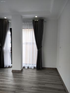 Bán nhà Liễu Giai, Đội Cấn, Ba Đình 45 m2 x 6 t thang máy lô góc ô tô vào nhỉnh 10 tỷ