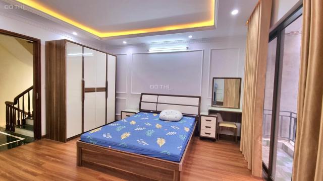 Bán nhà  phố 3 ô tô tránh kinh doanh thang máy Yên Xá DT 62m2 8T, giá 12 tỷ