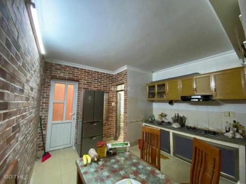 Cho thuê nguyên nhà 3,5 tầng đầy đủ nội thất tại ngõ 174 Văn Cao.