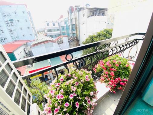 Bán Gấp Nhà Mặt Phố Nguyễn Văn Tuyết Đống Đa Kinh Doanh 300Tr/Tháng DT 190M 10T MT 7M Giá 89.9Tỷ