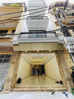 Bán gấp nhà Nguyễn Khang Cầu Giấy thang máy phân lô gara ô tô vào nhà, giá 9.4tỷ