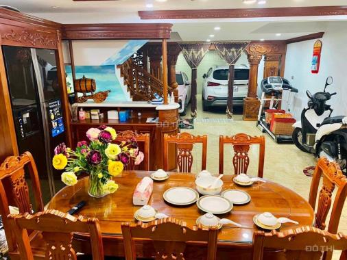Bán nhà Ngô Xuân Quảng, Nội thất lung linh,135m2, 17 tỷ
