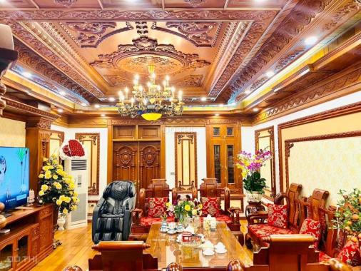 Bán nhà Ngô Xuân Quảng, Nội thất lung linh,135m2, 17 tỷ