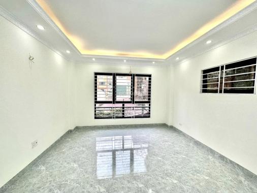 Bán nhà Nam Dư Lĩnh Nam Hoàng Mai ô tôtranhsh vài bước chân, gần chợ, gần trường học