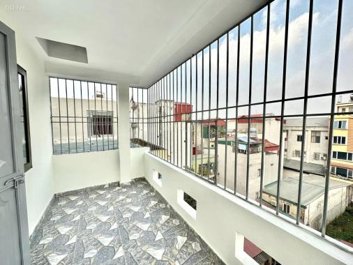 Bán nhà Nam Dư Lĩnh Nam Hoàng Mai ô tôtranhsh vài bước chân, gần chợ, gần trường học