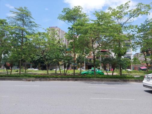 Bán đất mặt phố Cổ Linh, ở - đầu tư - kinh doanh - dòng tiền, cạnh Aeon Mall