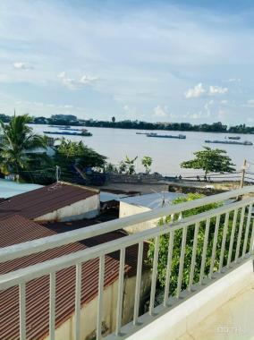 Bán nhà lầu 4 PN trong khu dân cư P. Hóa An, cách cầu Hóa An 500m, view sông thoáng mát
