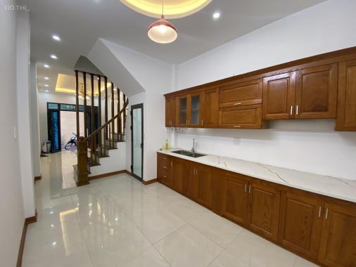 Bán nhà 4 tầng 40m2 gần ĐH Phenika, KĐT Đô nghĩa cực thoáng