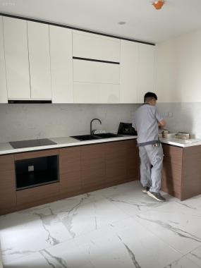 Cho thuê căn Duplex 198m2, 2 tầng tại chung cư cao cấp Sunshine Tây hồ Hà Nội. LH: 0984074088