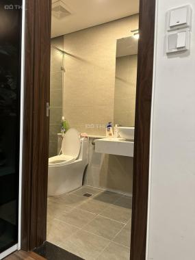 Chính chủ bán gấp căn full đồ 2 ngủ 68m2 giá 2.2 tỷ chung cư Eurowindow Đông Trù