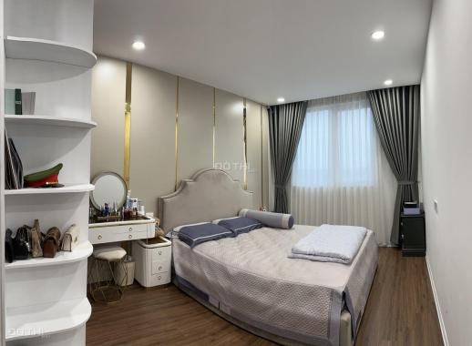 Chính chủ bán gấp căn full đồ 2 ngủ 68m2 giá 2.2 tỷ chung cư Eurowindow Đông Trù