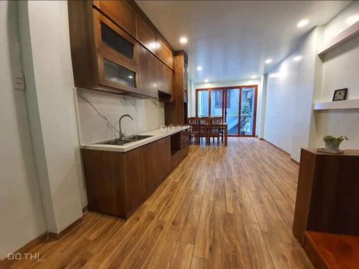 Bán nhà Nguyễn Khang Cầu Giấy. DT 42m2, 5 tầng - ô tô tránh - Nhà mới xây - giá 4.9 tỷ - 0917901333