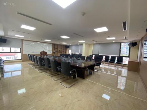 Bán gấp tòa nhà mặt phố Hoàng Quốc Việt quận Cầu Giấy 291m2 mặt tiền 8m, xây 9T nhỉnh 170 tỷ