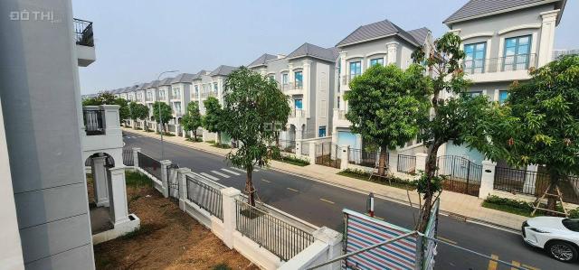 Bán biệt thự Vinhome Grand Park, Long Thạnh Mỹ, q.9. Dt 346m2. Giá bán 85 tỷ. LH 0903652452