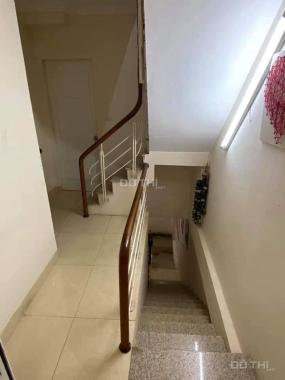 Bán nhà Võ Văn Dũng, Đống Đa, 32m2 xây 4 tầng, vỉa hè, ô tô, kinh doanh sầm uất