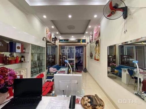 Bán nhà Võ Văn Dũng, Đống Đa, 32m2 xây 4 tầng, vỉa hè, ô tô, kinh doanh sầm uất