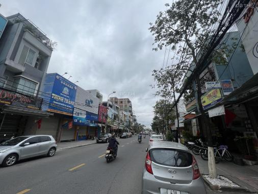 Bán nhà 3 tầng MT đường Núi Thành, Quận Hải Châu Đà Nẵng