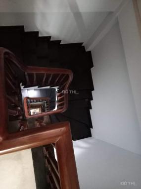 Bán nhà phân lô, siêu hiếm, ô tô đỗ, vào nhà, kinh doanh nhộn nhịp tại Đa Sỹ