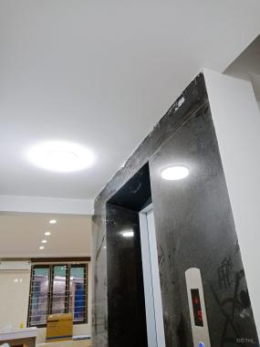 Bán nhà Dịch Vọng Hậu Cầu Giấy 12 phòng thang máy 56m2, 7.85 tỷ