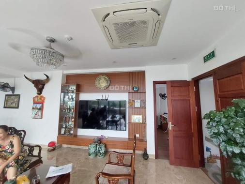 Bán gấp nhà mặt phố Trần Khát Chân Hai Bà Trưng, kinh doanh 200tr/th DT 180m2 7T MT 15m giá 118tỷ