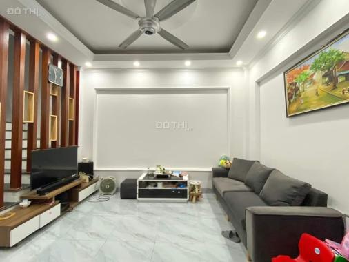 Nhỉnh 3 tỷ nhà Văn Phú 41m2, 5 tầng ô tô đỗ cửa nhà đẹp y hình