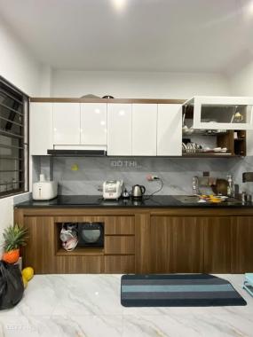 Nhỉnh 3 tỷ nhà Văn Phú 41m2, 5 tầng ô tô đỗ cửa nhà đẹp y hình