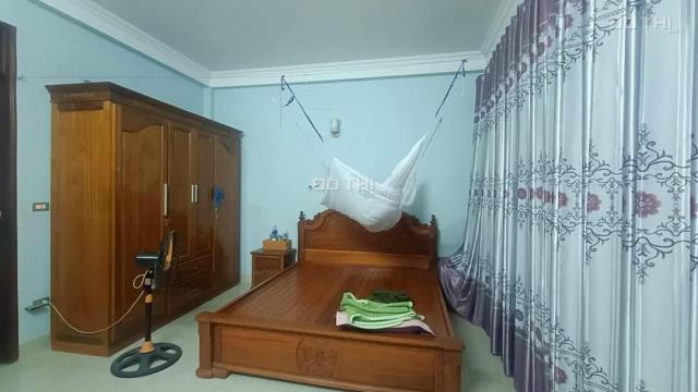 Nhỉnh 12 tỷ nhà mặt phố Hà Cầu 50m2 5 tầng mặt tiền 5m kinh doanh sầm uất