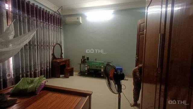 Nhỉnh 12 tỷ nhà mặt phố Hà Cầu 50m2 5 tầng mặt tiền 5m kinh doanh sầm uất