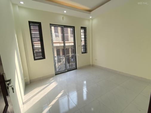Nhà 40m2 - 5T tổ 11 Yên Nghĩa sát chợ gần đường ô tô gần KĐT Đô Nghĩa