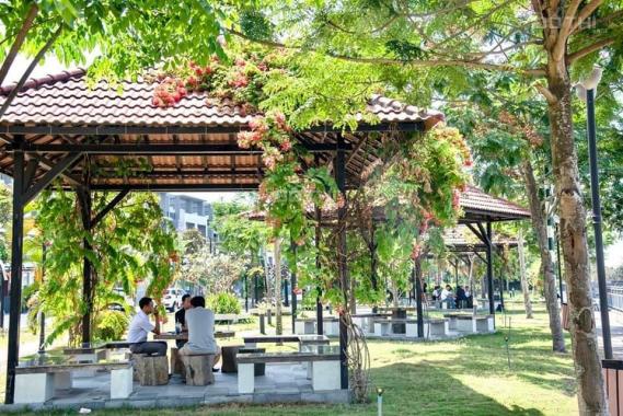 Khách ngộp cần bán nhà phố ven sông The Pearl Riverside - Bến Lức