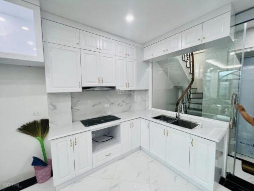 Bán nhà riêng tại Phố Ngọc Khánh, Phường Ngọc Khánh, Ba Đình, Hà Nội diện tích 38m2 giá 7.8 tỷ