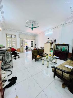 Cần bán nhà Khương Trung 90m2 4 tầng. Trước nhà ô tô tải tránh. Kinh doanh tốt
