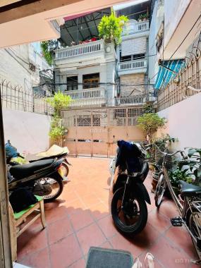 Cần bán nhà Khương Trung 90m2 4 tầng. Trước nhà ô tô tải tránh. Kinh doanh tốt
