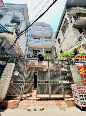 Cần bán nhà Khương Trung 90m2 4 tầng. Trước nhà ô tô tải tránh. Kinh doanh tốt