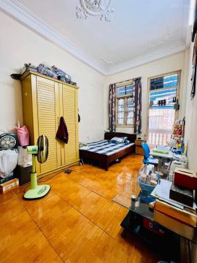 Cần bán nhà Khương Trung 90m2 4 tầng. Trước nhà ô tô tải tránh. Kinh doanh tốt
