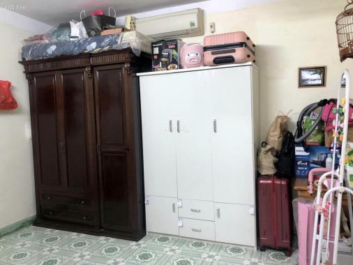 Nhà mặt phố Đồng Nhân kinh doanh phụ tùng ô tô 36m2, MT 4m, giá 11.5 tỷ, 0867195893