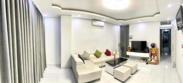 Bán CHDV Trần Não Q2, 160m2, 5 tầng, thu nhập 100tr giá 26 tỷ, có thang máy. 093134579