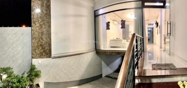Bán CHDV Trần Não Q2, 160m2, 5 tầng, thu nhập 100tr giá 26 tỷ, có thang máy. 093134579