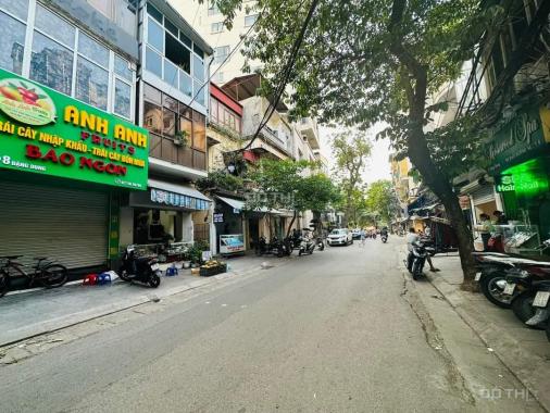 Bán nhà Trung Tâm Ba Đình, Mặt Phố Đặng Dung, 100m x 3T, Giá 34.8 tỷ.