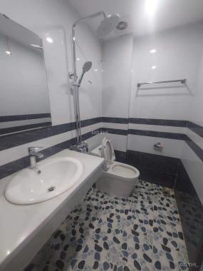 15m ra phố Giải Phóng - nhà mới - 41m2 - 5T - MT 4m - giá 5.3 tỷ
