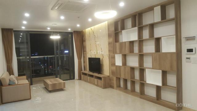 Cho thuê căn hộ 3 ngủ full đồ căn góc tầng cao dự án Vinhomes Skylake Phạm Hùng. LH: 0984074088